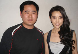 广州赢咖与明星合影